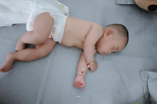 海东孕妇显怀早的原因